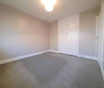 3 bedroom bungalow to rent - Photo 2