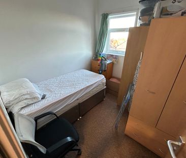 4 bedroom house share to rent - Photo 2