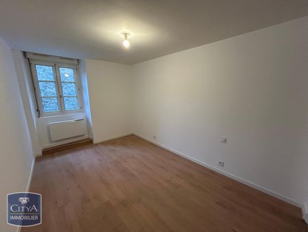 Location Appartement 2 pièces 32m² LAVAL 53000 - Photo 2