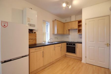 1 bedroom flat to rent - Photo 2