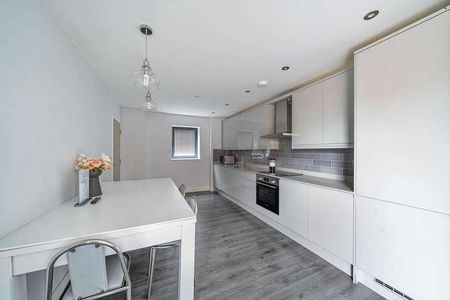 Elm Park, Stanmore, HA7 - Photo 2