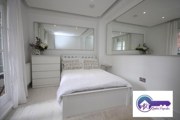 1 Bedroom Room in Flat Share To Rent - Photo 1