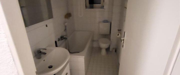 2 Zimmer Wohnung mit Balkon in Bad Vilbel (Heilsberg) - Foto 1