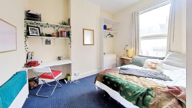 5 bedroom house to rent - Photo 1