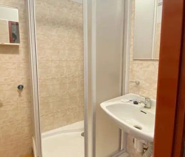 Pronájem bytu 2+1 (64 m - Photo 2