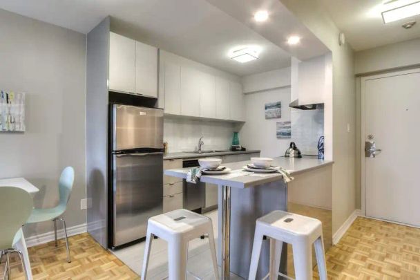 Le 1436 Mackay — 1 Bedroom, 1 Bathroom - Photo 1
