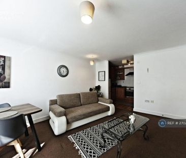 2 bedroom flat to rent - Photo 4