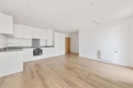 Knights Road , E16 2TZ - Photo 4