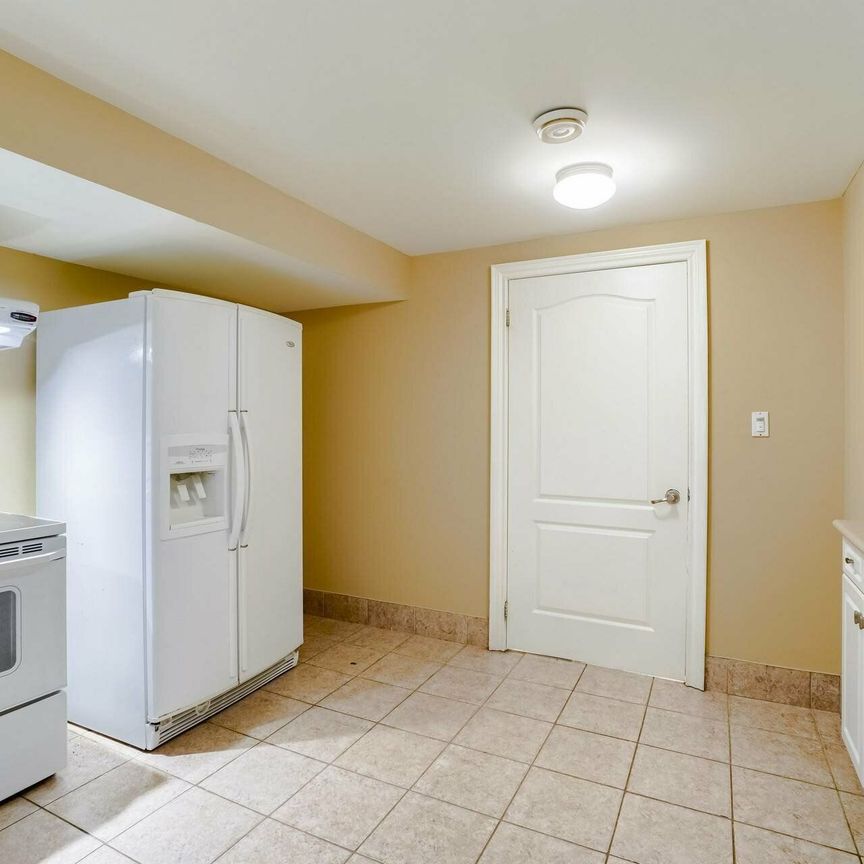 For Lease - 24 Sandbanks Drive Unit# BSMT, Richmond Hill, Ontario - Photo 1