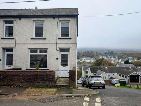 Coed Eithen Terrace, Blaenavon, Pontypool, NP4 - Photo 2