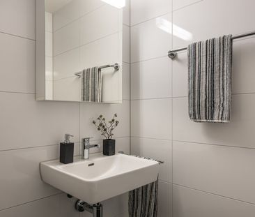 4.5 - Zimmer - Attikawohnung - Top Ausbaustandard - Photo 3