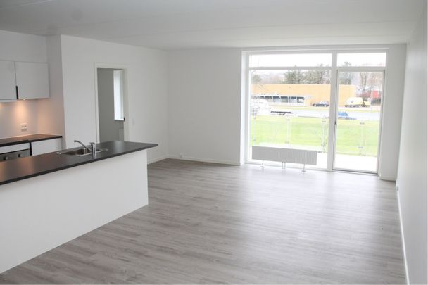 Lækker 4-værelses med altan - Photo 1