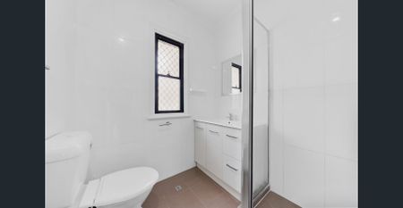 THREE BEDROOM FAMILY HOME IN INALA - Photo 2