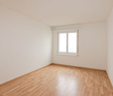 Rent a 3 rooms apartment in Schaffhausen - Photo 4