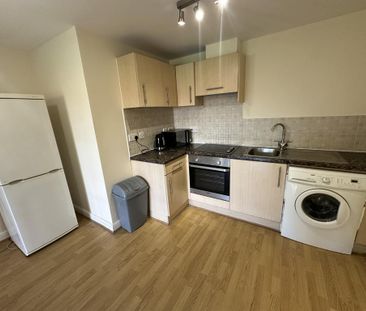 2 bedroom apartment to rent - Photo 6