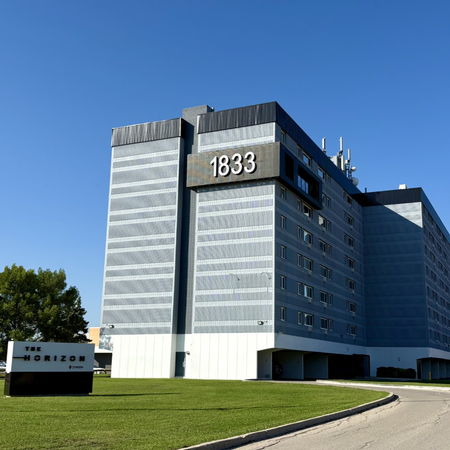 The Horizon - Photo 2