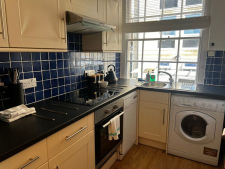 2 bedroom apartment to rent - Photo 5