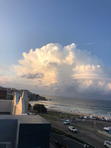 Bondi Beach - Photo 4