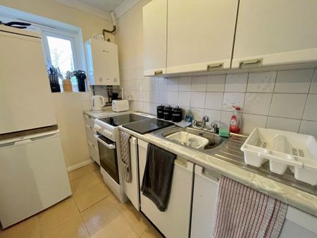 1 bedroom apartment to rent Junction Close, Burgess Hill, West Sussex, RH15 - Photo 4