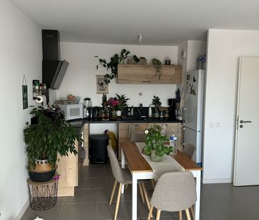 Location Appartement 3 pièces 62m² LA ROCHELLE 17000 - Photo 4