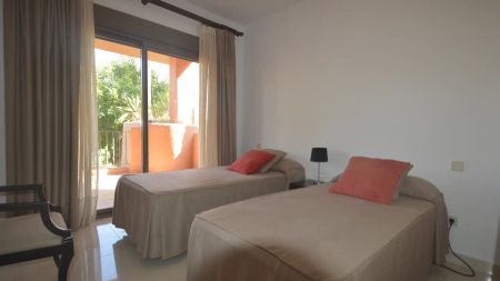 Piso de alquiler en Camino de la Boladilla, La Concha - Resina Golf - Foto 5