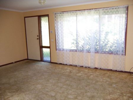 Home For Rent - Photo 3
