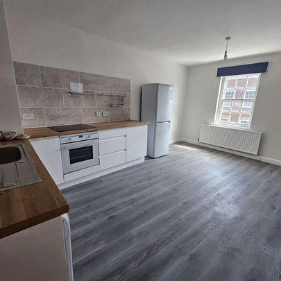 2 bedroom property to rent - Photo 1