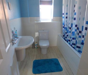 5 bedroom detached house to rent - Photo 6