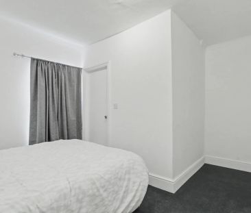 St Michaels Road, STOKE-ON-TRENT - Photo 3