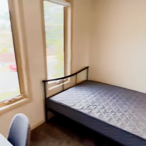 Ensuite Room - Photo 2