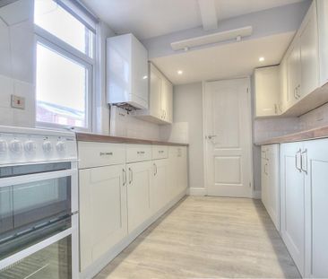 2 bedroom semi-detached house to rent - Photo 5