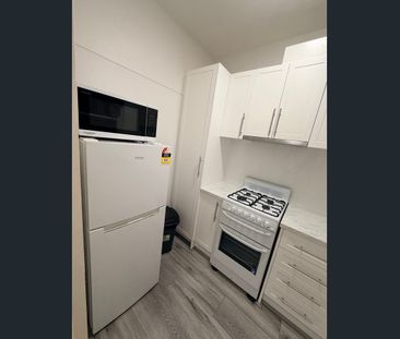 Unbeatable Perth Location - Available now - Photo 1