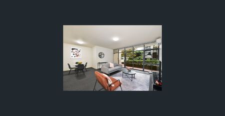 Bright & Spacious 2-Bed Melbourne CBD Apartment — Free Tram Zone, Near RMIT & Uni - Photo 3
