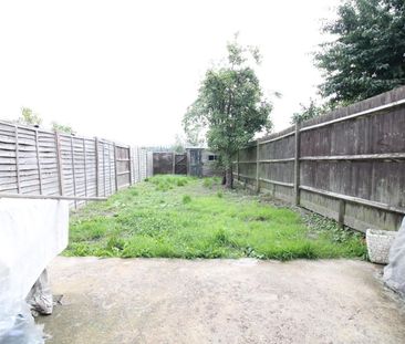 Oakdene Road, Uxbridge - Photo 3