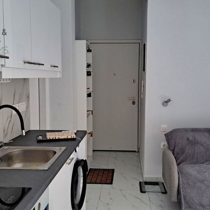 Studio/Γκαρσονιέρα για ενοικίαση Νέα Ελβετία (Βύρωνας) - Photo 1