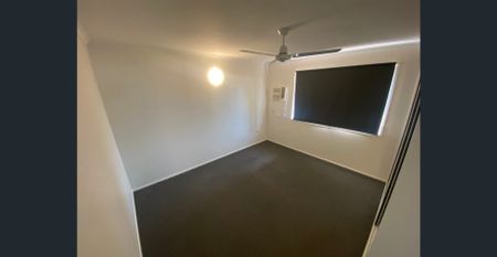 Spacious 3-Bedroom Home in Andergrove - Photo 5