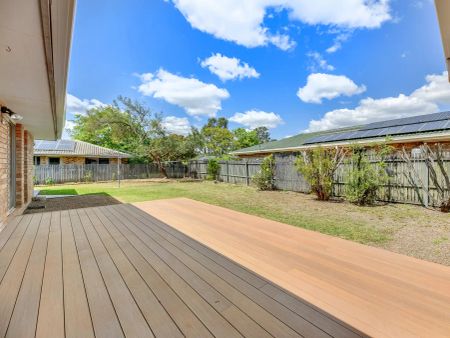 “BEAUTIFUL HOUSE WITH DECKS” - Photo 2