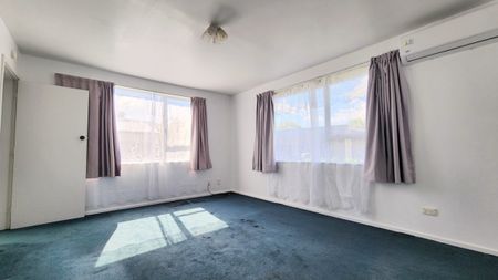 Sunny 2-Bedroom Home in Waltham – Comfort and Convenience Await! - Photo 3