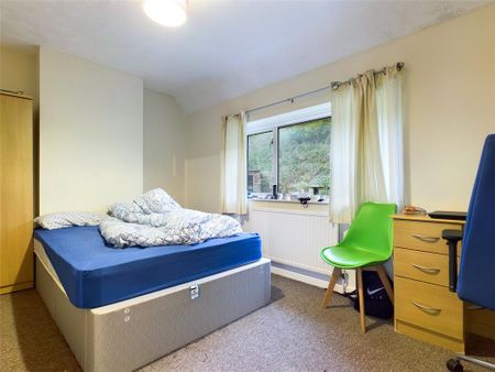 4 bedroom terraced house to rent - Photo 4