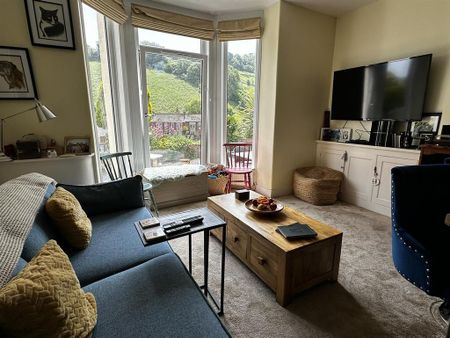 1 bedroom apartment to rent - Photo 2