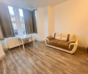 1 Bed Flat, Ringstead Road, SE6 - Photo 2