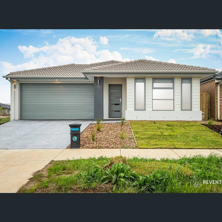 32 Taylor's Cct, Charlemont, Vic 3217 - Photo 1