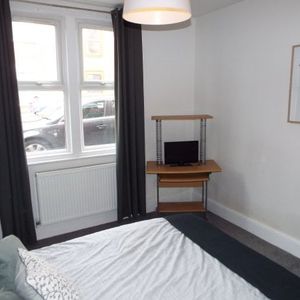 Scorer Street, Lincoln, LN5 7XE, Property for rent - Photo 2