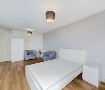 Studio to rent - Photo 3