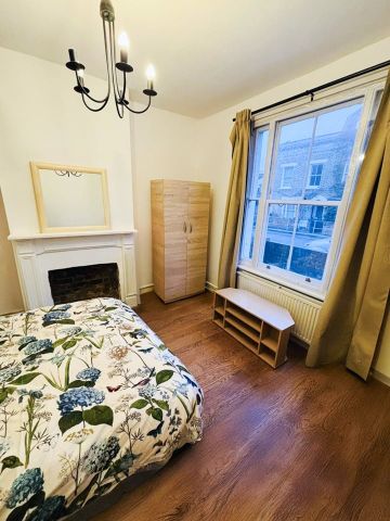 Room in a Shared House, With Garden, SW9 - Photo 3