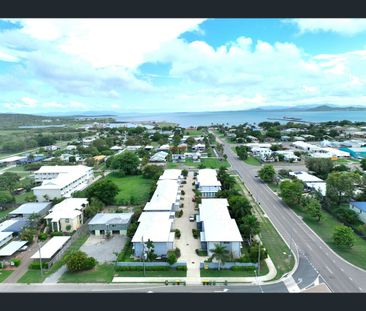 4/1 Casuarina Street, Bowen, Qld 4805 - Photo 2