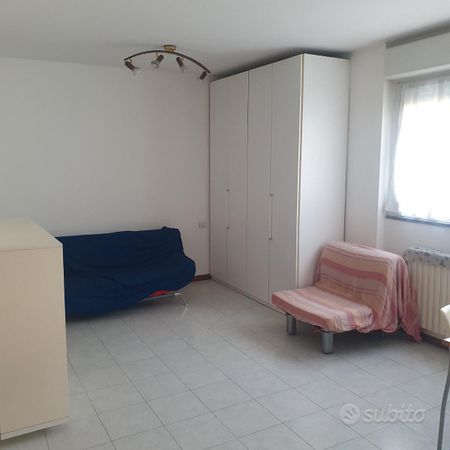 Ampio appartamento arredato - Photo 2