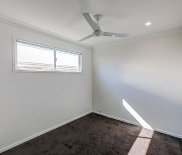 Modern Duplex - Photo 2