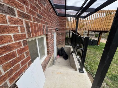 For Lease - 25 Freer Crescent, Ajax, Ontario - Photo 3