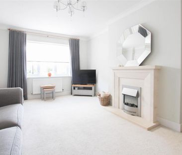 5 bedroom detached house to rent - Photo 2